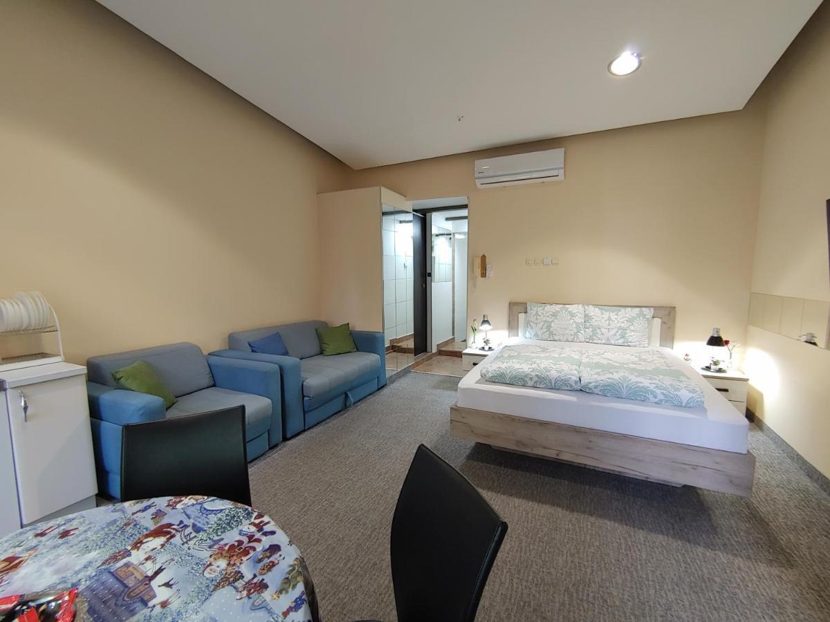 Apartment Danijela-City Centar Belgrad Exterior foto
